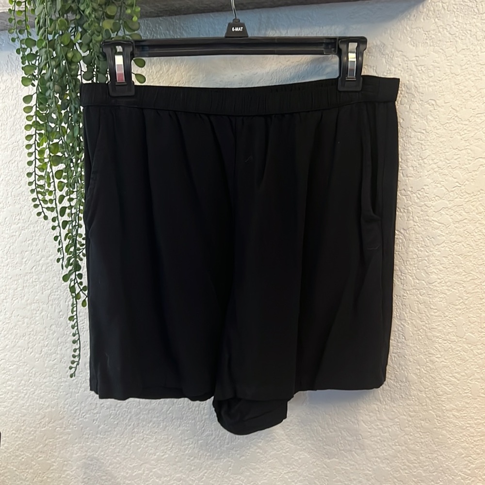 Melrose and Market Black high-waisted shorts (M)